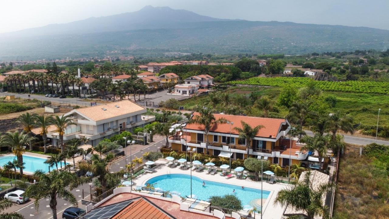 Le Ville Della Contea -Vacation Rentals Mascali Exterior foto