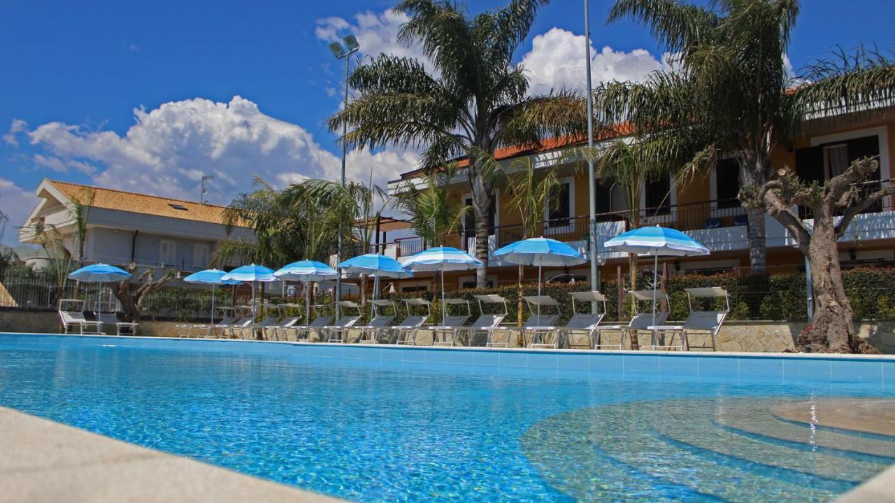 Le Ville Della Contea -Vacation Rentals Mascali Exterior foto